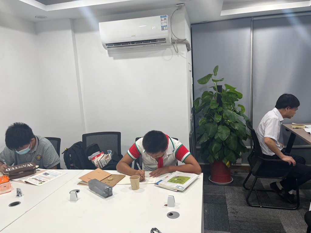 珠海小学六年级数学成绩上不去？寒暑假特训班帮孩子找到突破口